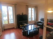 Purchase sale four-room apartment Paris 10