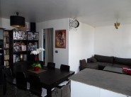 Purchase sale three-room apartment Nanterre