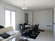 Purchase sale three-room apartment Guignes